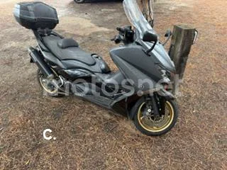 Yamaha TMAX 530 – Vista 4