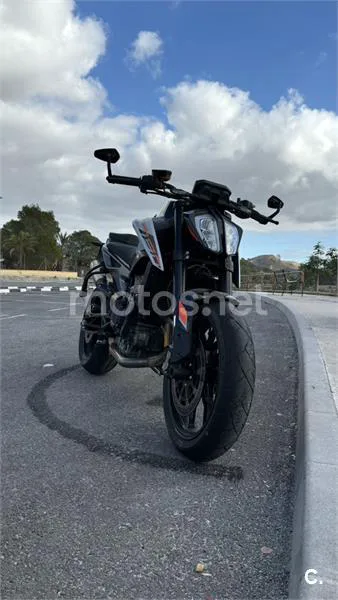 KTM 790 – Vista 2