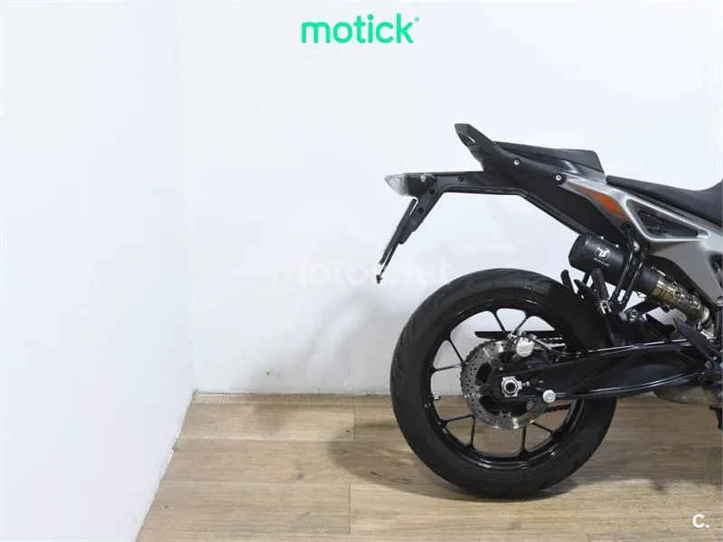 KTM 790 – Vista 3