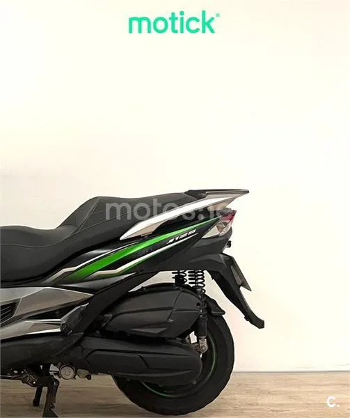 Kawasaki J125 – Vista 8