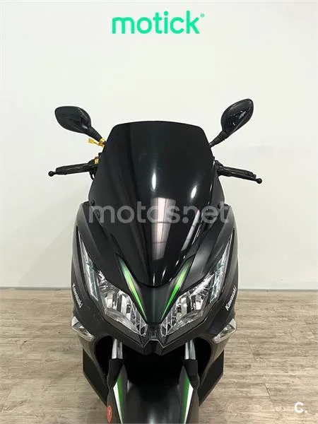 Kawasaki J125 – Vista 9