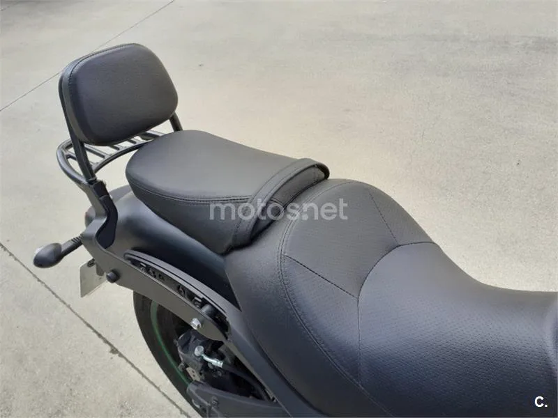 Kawasaki Vulcan S – Vista 17