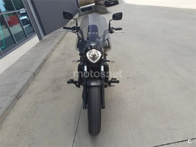 Kawasaki Vulcan S – Vista 4