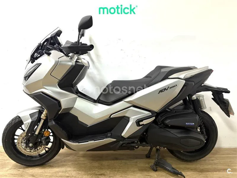 Honda ADV 350 – Vista 5