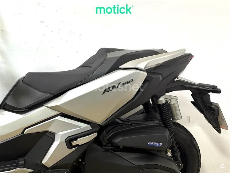 Honda ADV 350 – Vista 7