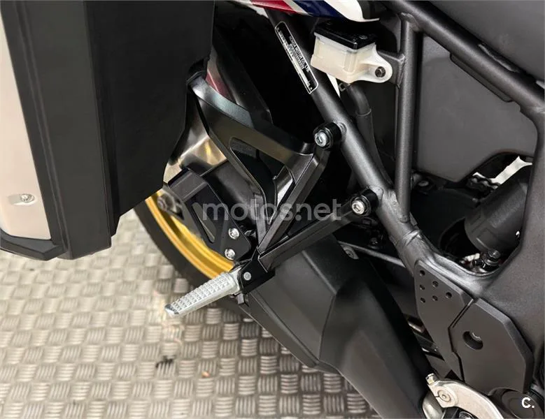 Honda CRF 1000L Africa Twin – Vista 12