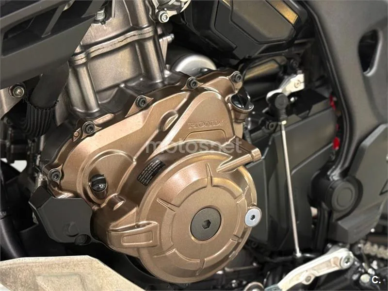 Honda CRF 1000L Africa Twin – Vista 17