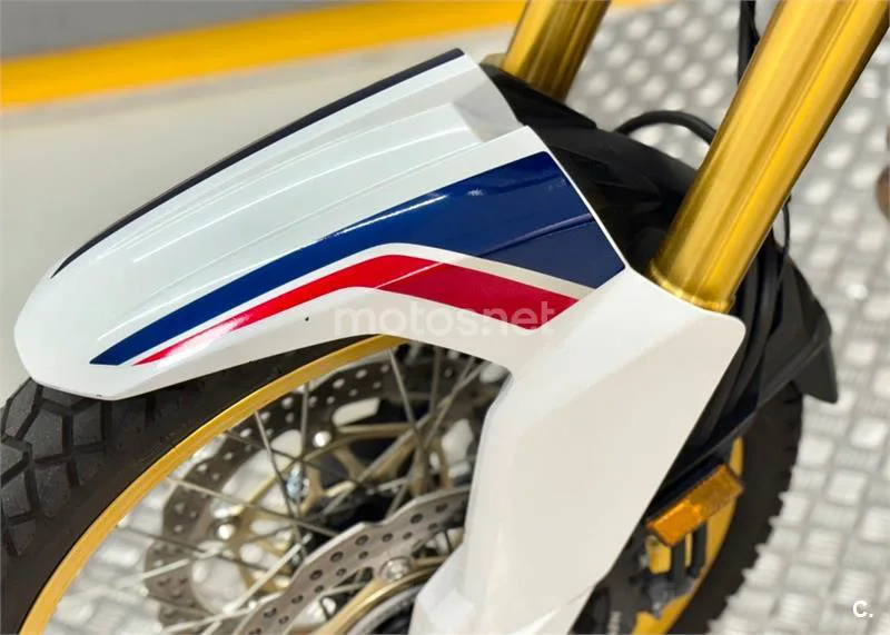 Honda CRF 1000L Africa Twin – Vista 18