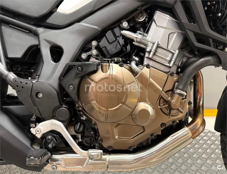 Honda CRF 1000L Africa Twin – Vista 7