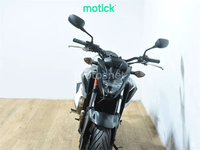 Honda CB 500 F – Vista 11