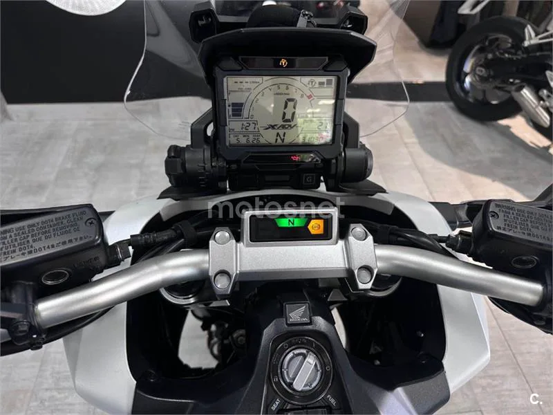 Honda X-ADV – Vista 8