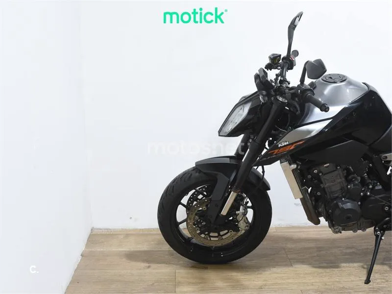 KTM 790 – Vista 8