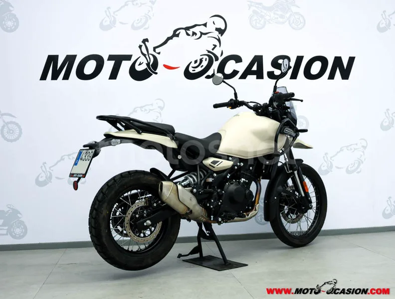 Royal Enfield Himalayan 450 – Vista 3