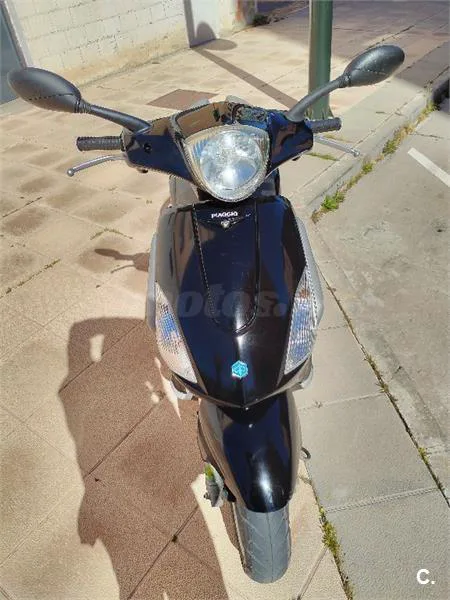 Piaggio Fly 125 – Vista 2