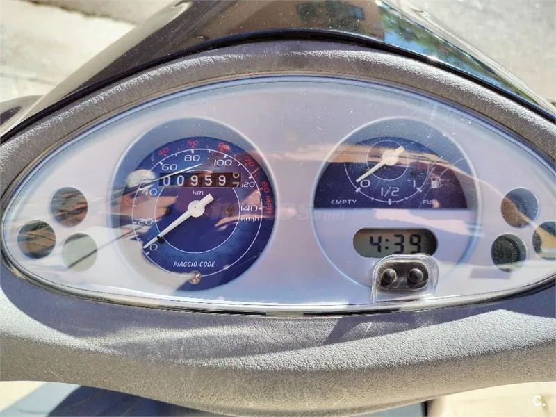 Piaggio Fly 125 – Vista 4