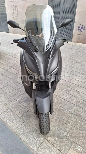 Yamaha XMAX 300 - Vista 7