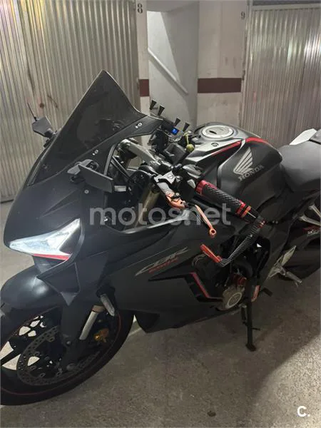 Honda CBR 650 R – Vista 3