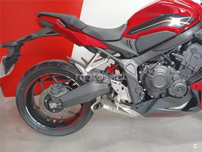 Honda CBR 650 R – Vista 6