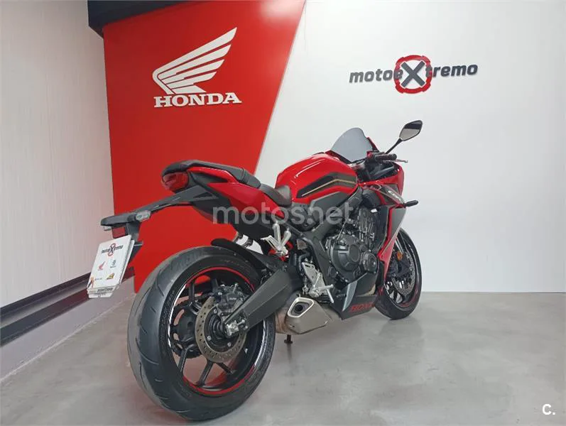 Honda CBR 650 R – Vista 8