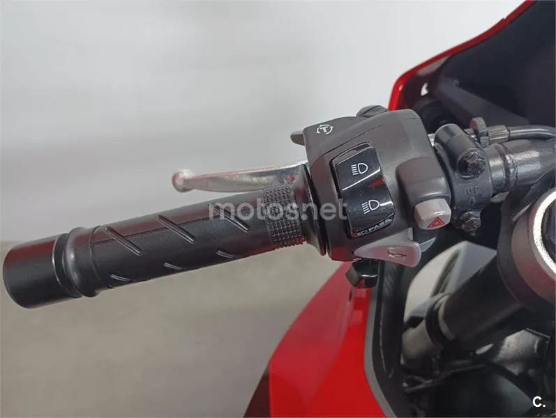 Honda CBR 650 R – Vista 10