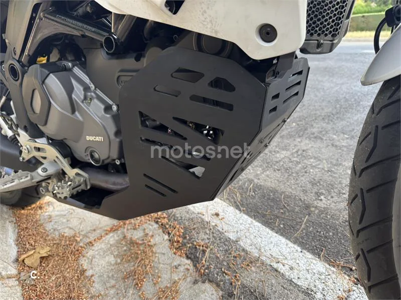 Ducati DesertX – Vista 3