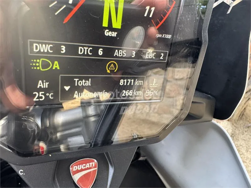 Ducati DesertX – Vista 6