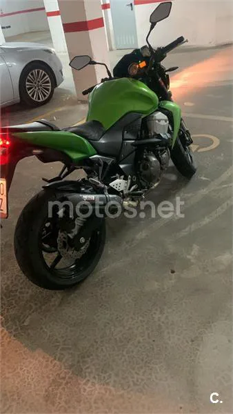Kawasaki Z750 – Vista 2
