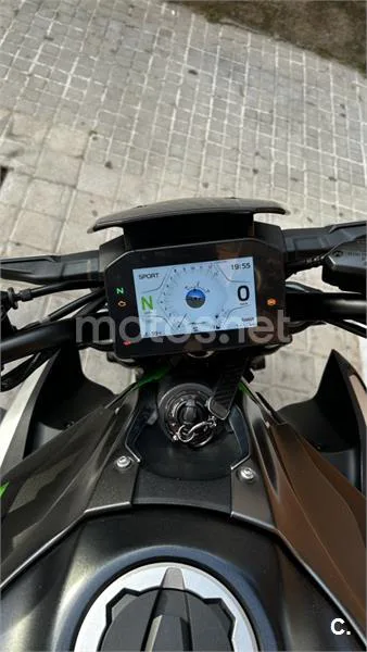 Kawasaki Z900 – Vista 2