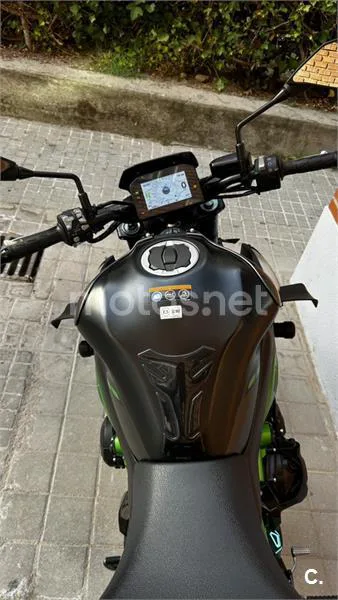 Kawasaki Z900 – Vista 3