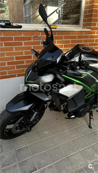 Kawasaki Z900 – Vista 5
