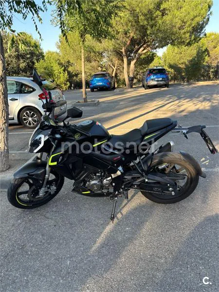 Keeway RKF 125 - Vista 5