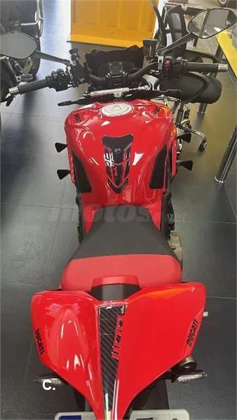 Ducati Streetfighter V4 – Vista 2
