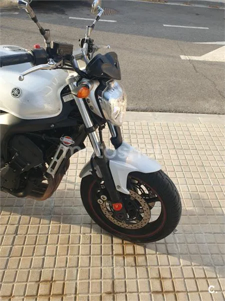Yamaha FZ6 S2 – Vista 4
