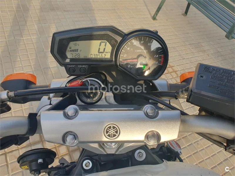 Yamaha FZ6 S2 – Vista 8