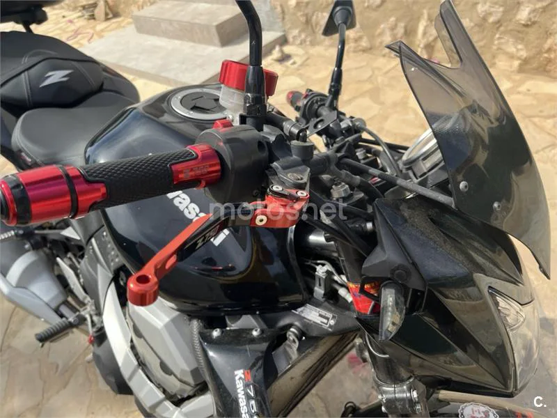 Kawasaki Z750 – Vista 4