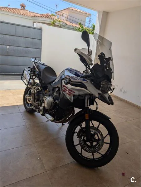 BMW F 750 – Vista 5