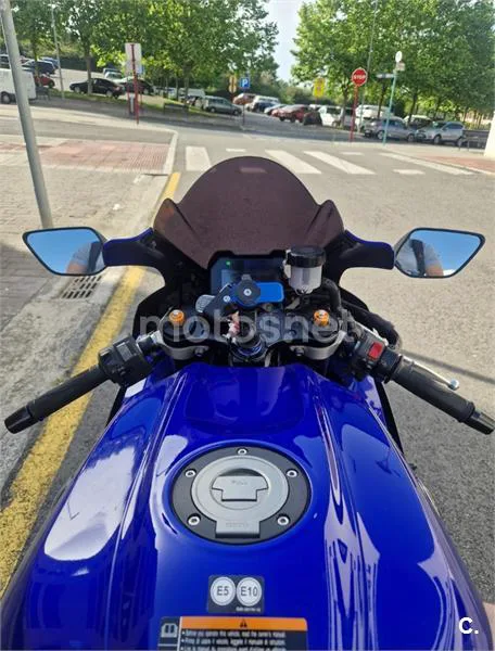 Yamaha R7 – Vista 6