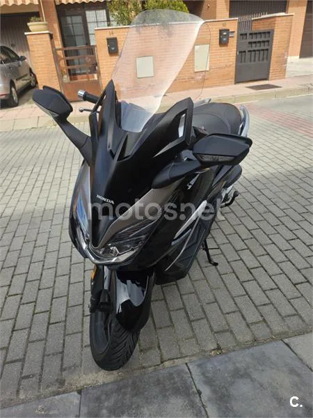 Honda Forza 350 – Vista 2