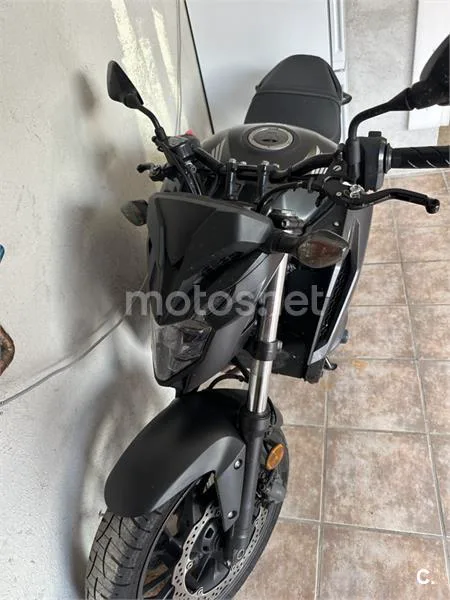 Honda CB 650 F – Vista 4