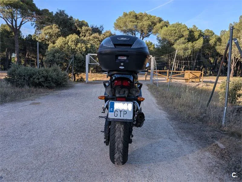 Yamaha FZ1 Fazer – Vista 3