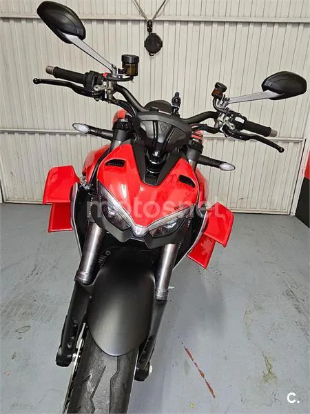 Ducati Streetfighter V2 – Vista 2