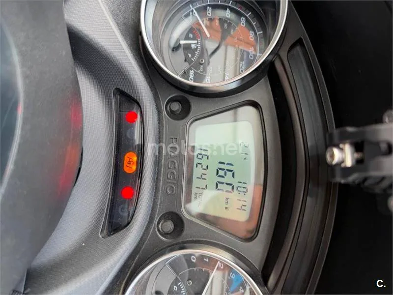 Piaggio MP3 – Vista 7