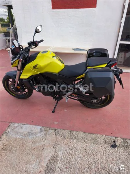 Honda CB 750 Hornet – Vista 4