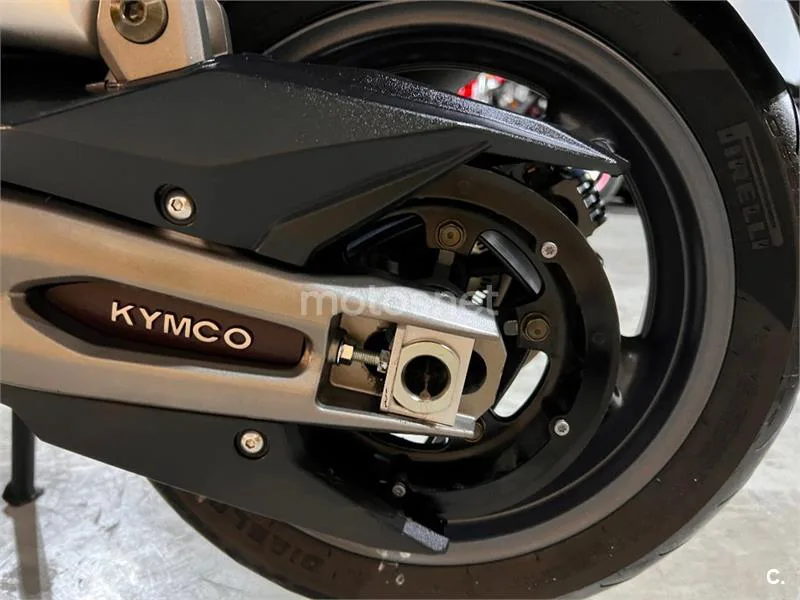 Kymco AK 550 – Vista 58