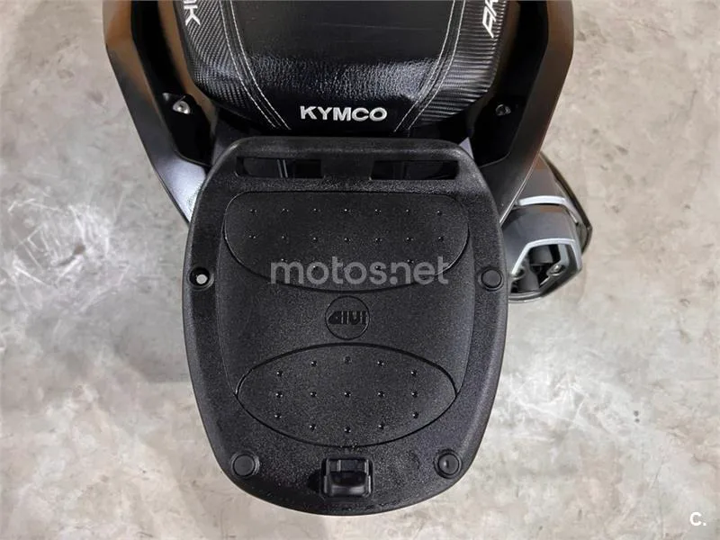 Kymco AK 550 – Vista 10