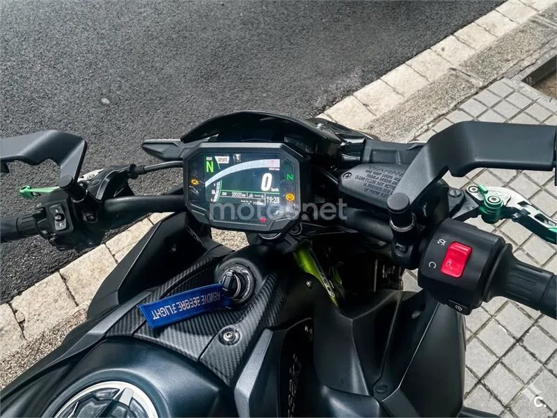 Kawasaki Z900 – Vista 3