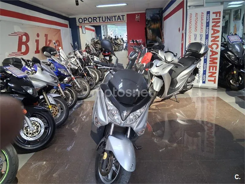 Suzuki Burgman 125 – Vista 4