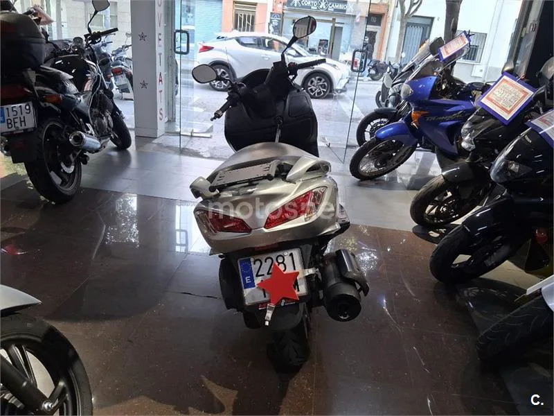 Suzuki Burgman 125 – Vista 5