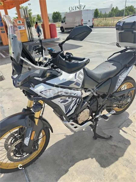 Voge DS 800 Rally – Vista 8