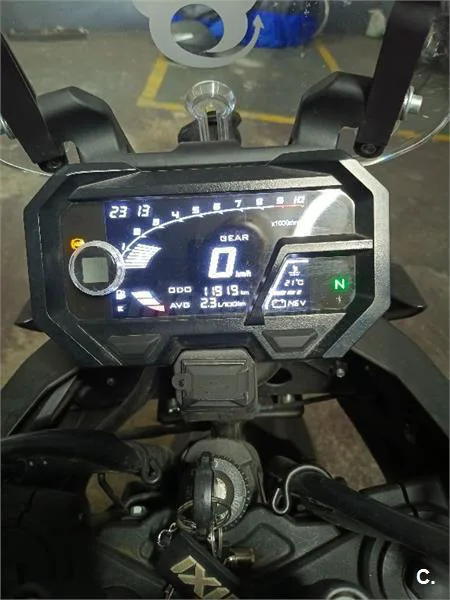 Voge 300 DS – Vista 4